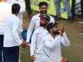 India Vs Bangladesh, 1st Test : पाहा टीम इंडियाचे भन्नाट सेलिब्रेशन, कोहली आणि शास्त्री यांनी काय केलं... - Marathi News | India Vs Bangladesh, 1st Test: See what Team India's Celebration, virat Kohli and ravi Shastri did ... | Latest cricket News at Lokmat.com