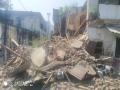 ...अन् क्षणर्धात कोसळली १२५ वर्ष जुनी इमारत - Marathi News | 125-year-old building collapsed in wardha | Latest vardha News at Lokmat.com
