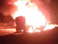 टँकर व ट्रेलरची धडक;आग लागल्याने दोन्ही चालक ठार - Marathi News | Tanker and trailer hit; fire kills both drivers | Latest buldhana News at Lokmat.com