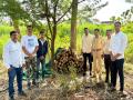 तब्बल २८ लाखांचा चंदनसाठा जप्त; पुरंदर तालुक्यात पुणे ग्रामीण एटीएसची धडक कारवाई - Marathi News | Sandalwood worth Rs 28 lakh seized; Pune Rural ATS conducts crackdown in Purandar taluka | Latest pune News at Lokmat.com