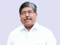 शेतकऱ्यांच्या समस्या चव्हाट्यावर आणा :पाटील - Marathi News | Bring farmers' problems to the forefront: Patil | Latest nashik News at Lokmat.com