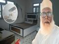 १०० कोटींची उलाढाल, आलिशान कोठडी अन् सीक्रेट खोली; छांगुर बाबाकडे सापडल्या शक्तिवर्धक गोळ्या - Marathi News | Chhangur Baba conversion racket News: Turnover of 100 crores, luxurious cell and secret room; Enhancement pills found with Chhangur Baba | Latest crime News at Lokmat.com