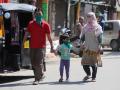 coronavirus : पुण्यात आजोबाकडून तीन वर्षांच्या चिमुकलीला कोरोनाचे संक्रमण - Marathi News | coronavirus : 3 year old child tested positive of corona rsg | Latest pune News at Lokmat.com