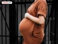 4 वर्षांत तीन वेळा प्रेग्नंट, तुरुंगवासाची शिक्षा टाळण्यासाठी महिलेने भलताच मार्ग अवलंबला...! जाणून घ्या संपूर्ण प्रकरण - Marathi News | Pregnant three times in 4 years, woman adopts bizarre method to avoid prison sentence Know the whole case | Latest social-viral News at Lokmat.com