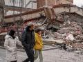 चीनमध्ये मोठा भूकंप, ११८ ठार; ५०० जखमी - Marathi News | Massive earthquake in China, 118 dead; 500 injured | Latest international News at Lokmat.com