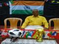 FIFA World Cup 2018 : फुटबॉल विश्वचषकाचा इतिहास मांडला अंगणात - Marathi News | FIFA World Cup 2018: In the courtyard of the history of football World Cup; Chodankar's unique football love in Mapusa | Latest football News at Lokmat.com