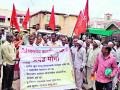 चोपड्यात शेतमजूर, बांधकाम कामगारांचा मोर्चा - Marathi News | Farm workers, construction workers march in Chopad | Latest jalgaon News at Lokmat.com