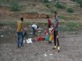 निमगव्हाणच्या तरुणांनी केली तापी नदी पात्राची स्वच्छता - Marathi News | Nimgavhan's youth cleaned the Tapi river bed | Latest jalgaon News at Lokmat.com