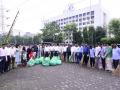 सिडको अधिकारी, कर्मचाऱ्यांनी केले श्रमदान - Marathi News | cidco officers and employees participated in cleaning campaign | Latest navi-mumbai News at Lokmat.com
