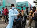 Coronavirus updates: धोका वाढला! एप्रिलमध्ये आणखी हाहाकार माजवणार कोरोना, फक्त 7 दिवसांत वाढले 66 टक्के रुग्ण - Marathi News | Coronavirus updates Second wave of Corona virus is more deadly than the first will wreak havoc by the end of april | Latest national News at Lokmat.com