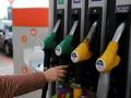 Petrol Diesel Price Hike: शनिवारी पुन्हा वाढणार पेट्रोल-डिझलचे दर, एवढी वाढणार किंमत - Marathi News | petrol diesel price hike fuel prices to increase again by 80 paise on april 2 2022 | Latest business News at Lokmat.com