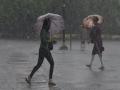 विदर्भात वादळवाऱ्यासह पाऊस, वाढला गारवा - Marathi News | Rain, hailstorm increased in Vidarbha | Latest nagpur News at Lokmat.com