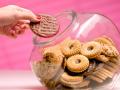 Great job offer! 40 lakh rupees a year just to tell the taste of biscuits - Hindi News | Great job offer! 40 lakh rupees a year just to tell the taste of biscuits | Latest social-viral Photos at Lokmattimes.com