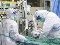 Corona Virus: कोरोनाग्रस्तावर उपचार करणारा ‘देवदूत’; संघर्षाच्या परिस्थितीत वाचवला रुग्णाचा जीव   - Marathi News | Corona Virus: r. Prakash Keswani, who is engaged in the treatment of Corona infected patients pnm | Latest national News at Lokmat.com