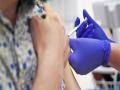 Coronavirus:...म्हणून पुढील ४८ तास महत्त्वाचे; कोरोना प्रतिबंधक लसीची पहिल्यांदाच मानवावर चाचणी - Marathi News | Coronavirus: vaccine trial starts in UK: Oxford University injects first participant pnm | Latest international Photos at Lokmat.com