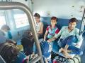 रेल्वेगाड्यांमध्ये ‘फिजिकल डिस्टन्सिंगचा’चा फज्जा - Marathi News | The fuss of 'physical distance' in trains | Latest nagpur News at Lokmat.com