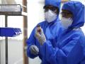 Coronavirus : वुहानमध्ये कोरोनाच्या पहिल्या रुग्णावर उपचार करणारी डॉक्टर आली समोर; केला मोठा खुलासा - Marathi News | Coronavirus : covid 19 coronavirus chinese doctor who discovered virus in wuhan recounts vrd | Latest international News at Lokmat.com