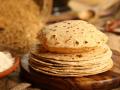 World Food Day 2021: शिळी पोळी-भाकरी खाण्याचे हे फायदे तुम्हाला नक्कीच माहीत नसतील; फेकून वाया घालवू नका! - Marathi News | World food day 2021 stale bread 5 health benefits from high blood pressure to diabetes | Latest health Photos at Lokmat.com
