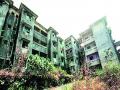 अधिका-यांच्या सदनिकांवरच खर्च, दबाव टाकून करून घेतली जातात कामे; कर्मचा-यांच्या वसाहतींकडे मात्र दुर्लक्ष   - Marathi News |  Workers' taxes are taxed by pressure, pressure; Only the colonies colleagues neglected | Latest pune News at Lokmat.com