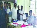 अलिबाग-वडखळ मार्गामुळे स्थानिक रोजगार होणार नष्ट   - Marathi News | Local employment will be affected due to Alibaug-Wadkhal road | Latest raigad News at Lokmat.com