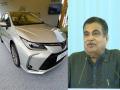 भारतात इथेनॉलवर चालणारी पहिली कार लॉन्च, किफायतशीर अन् प्रदूषणमुक्त होणार प्रवास - Marathi News | India's first ethanol-powered toyotas car launched, travel may be economical and pollution free | Latest auto News at Lokmat.com