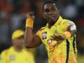 अखेरचे षटक टाकण्यास ब्राव्हो फिट नव्हता : धोनी - Marathi News | Bravo was not fit to bowl the last over: Dhoni | Latest cricket News at Lokmat.com