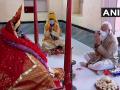 Narendra Modi in Bangladesh: निवडणूक बंगालमध्ये, PM मोदी बांगलादेशातील मंदिरांमध्ये करतायत पूजा! असा काढला जातोय राजकीय अर्थ - Marathi News | West bengal assembly elections Narendra modi Visit at jeshoreshwari kali temple in bangladesh | Latest international News at Lokmat.com