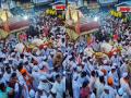 मुख्यमंत्र्यासाठी पाऊणतास तुकोबांचा सोहळा वेठीस  - Marathi News | tukaram maharaj palkhi late due to cm eknath shinde | Latest pimpri-chinchwad News at Lokmat.com