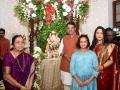राजकीय नेत्यांच्या घरी गणरायाचं आगमन! - Marathi News | Ganesh Festival at CM and other political leaders home | Latest maharashtra Photos at Lokmat.com