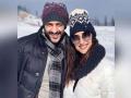 Bigg Boss Ex कंटेस्टेंट हितेने तेजवानी वाइफसोबत रोमँटिक व्हॅकेशन करतोय एन्जॉय,बघा फोटो - Marathi News | Bigg Boss Ex Contestant Hits with Joy Tejwani Wife Enjoying Romantic Wax, See Photo | Latest filmy News at Lokmat.com