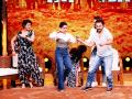 SEE PICS : अखेर ठुमके लावून आमिर खानने केले ‘दंगल’चे सेलिब्रेशन! - Marathi News | SEE PICS: Aamir Khan celebrates the 'Dangal' by finally stopping! | Latest filmy News at Lokmat.com