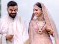 wedding album : ​पाहा, विराट कोहली व अनुष्का शर्मा यांच्या हळद-मेहंदी ते सप्तपदीपर्यंतचे फोटो! - Marathi News | wedding album: See, Photos of Virat Kohli and Anushka Sharma's Halad-Mehndi to Saptapadi! | Latest filmy News at Lokmat.com