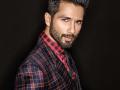 ​हृतिक रोशनला मागे टाकत शाहिद कपूर बनला ‘सेक्सिएस्ट एशियन मॅन’! - Marathi News | Shahid Kapoor becomes 'Sexiest Asian Man' behind Hrithik Roshan | Latest filmy News at Lokmat.com