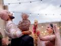 लग्न करताच विरुष्का झाले ६०० कोटींचे मालक!! - Marathi News | 600 crore people own business after marriage! | Latest filmy News at Lokmat.com