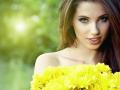 ​FASHION : पिवळ्या रंगाचे ड्रेस देई आत्मविश्वास ! - Marathi News | FASHION: Confident of wearing a yellow color! | Latest fashion News at Lokmat.com
