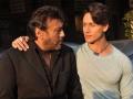 ​‘मुन्ना मायकल’साठी पापा जॅकी श्रॉफने टायगरला दिली ही खास वस्तू! - Marathi News | Papa Jackie Shroff gives a special item to Tiger for 'Munna Michael'! | Latest filmy News at Lokmat.com