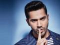 Watch Video : ​पापा डेव्हिड धवन यांनी वरूण धवनवर असा काढला राग! - Marathi News | Watch Video: Papa David Dhawan removed Varun Dhawan on this! | Latest filmy News at Lokmat.com