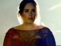 अडेलला कोसळले रडू - Marathi News | Adele's tears | Latest fashion News at Lokmat.com