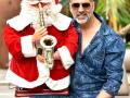 कामातून ब्रेक घेऊन अक्षय कुमार चालला ख्रिसमस व्हेकेशनवर - Marathi News | Akshay Kumar took a break from work and walked on Christmas Day | Latest filmy News at Lokmat.com