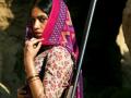 Son Chiriya first look: बंदूक खांद्यावर टाकून कुठे निघाली भूमी पेडणेकर?? - Marathi News | Son Chiriya first look: The gun should be thrown on the shoulders to land the land ?? | Latest filmy News at Lokmat.com