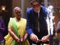 बिग बीं चे पत्नीसोबत सेलिब्रेशन! - Marathi News | Celebration with Big Bean's wife! | Latest filmy News at Lokmat.com