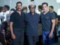 Rajinikanth, Akshay Kumar and Salman Khan during the first look of film 2.0 - Marathi News | Rajinikanth, Akshay Kumar and Salman Khan during the first look of film 2.0 | Latest filmy News at Lokmat.com