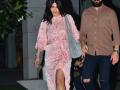 श्रुती हासन बॉयफ्रेंडसोबत झाली स्पॉट, पाहा फोटो! - Marathi News | Shruti Haasan spotted with Boyfriend, see photo! | Latest filmy News at Lokmat.com