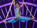 ढोलकीच्या मंचावर स्टंटबाज लावणी! - Marathi News | Stunt bowl on the drumming stage! | Latest filmy News at Lokmat.com