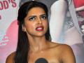 प्रियांका चोप्राच्या नावामुळे संतापली दीपिका पादुकोण! - Marathi News | Deepika Padukone furious for Priyanka Chopra's name | Latest filmy News at Lokmat.com