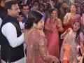 ​‘चिटीयां कलाईयां’वर थिरकल्या डिंपल यादव - Marathi News | Dimple Yadav on 'Chitai Kaliyan' | Latest fashion News at Lokmat.com