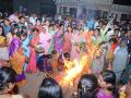 'बबन'ने साजरी केली चिखलाची अनोखी 'धुळवड'ग्रामस्थांसमवेत पारंपारिक पद्धतीत साजरी झाली 'होळी' - Marathi News | 'Baoban' celebrated with unique 'Dhulwad' tragedies celebrated in traditional way 'Holi' | Latest filmy News at Lokmat.com