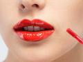 BEAUTY : लिपस्टिक कसे लावाल ? - Marathi News | BEAUTY: How to lipstick? | Latest beauty News at Lokmat.com