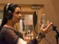 'मंदिर तू' अल्बमला अमृता फणवीस यांनी चढवली आपल्या आवाजाने साज - Marathi News | 'Mandir Tu' album was uploaded by Amrita Phanwis to your voice | Latest filmy News at Lokmat.com