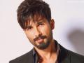 OMG : ​स्वत:चे घर सोडून शाहिद कपूर का राहतोय भाड्याच्या हॉटेलमध्ये ! - Marathi News | OMG: Shahid Kapoor leaving his own house in the rented hotel! | Latest filmy News at Lokmat.com